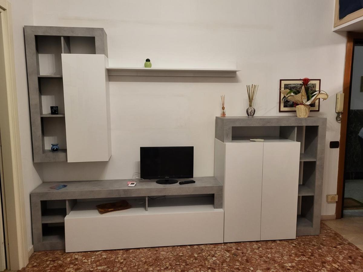 Soggiorna Con Claudia Apartment Rome Bagian luar foto